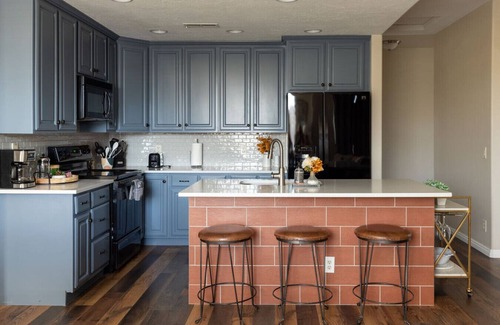 Mesquite Condo | Newly Renovated Sparkling Springs by J and Amy BL990802