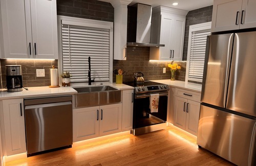 Ipswich Apartment | NEWLY RENOVATED STUDIO CLOSE TO DOWNTOWN IPSWICH
