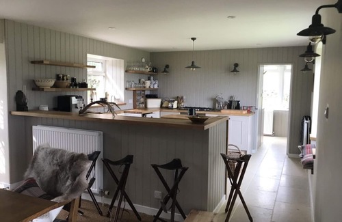 Strathdon Cottage | Newly renovated traditional cottage with outstanding views
