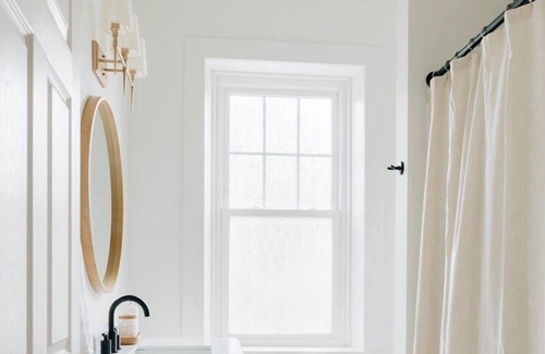 Mount Joy House | Newly Renovated, Vintage Inspired, Large 4 BR Home