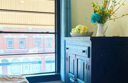 Bowie Apartment | Newly restored Historic apartment located in the heart of Downtown Bowie, TX