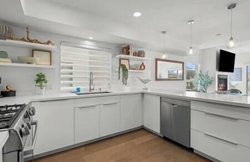 Balboa Peninsula House | Newport Beach 3 Bedroom Escape Home/Beach/RoofTop