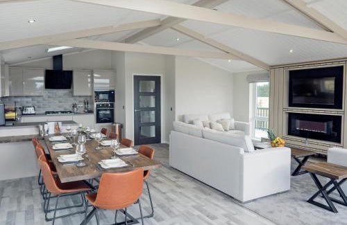 Carlton-in-Cleveland House | Newport Bridge Lodge - Ukc4066