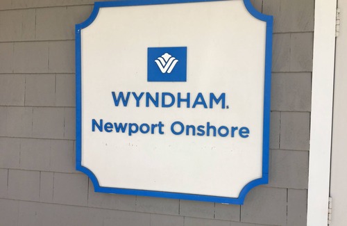 Yachting Village Condo | Newport Onshore - Thames St waterfront! Central location to harbor attractions.