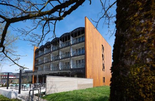 St. Gallen Hotel | Newstar Hotel (Free Parking)