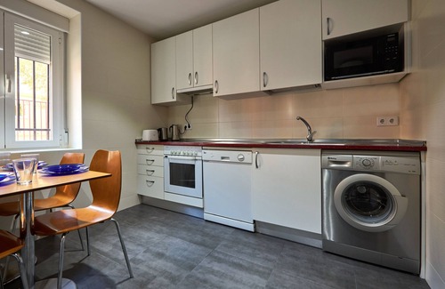 Prado Sancho Apartment | Next flat Muralla Ávila