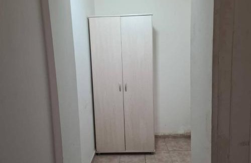 Kerem HaTeimanim Apartment | Next to Beach and Market