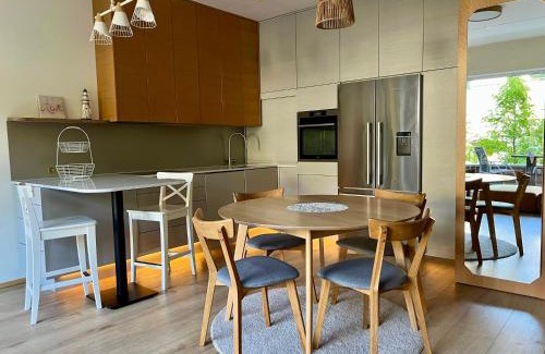 Tatari Apartment | Next to Old Town, Free Underground Parking, Peaceful Location