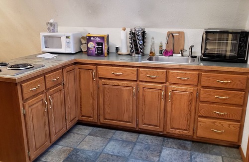 Fairbanks Apartment | Next to Pioneer Park, Chena River, Carlson Center, and bus lines.