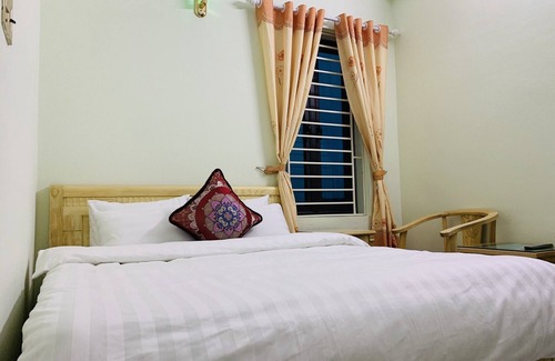 Quang Xuong House | Nha Nghi Tung Long