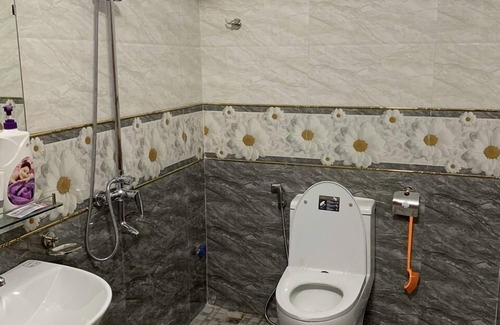 Quang Xuong House | Nha Nghi Tung Long