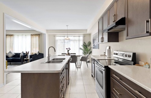 Thorold House | Niagara Luxury Boutique Retreat