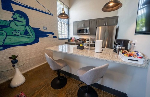 Buchanan Apartment | Nice 1BR King Bed Apartment: Brewery|River|Downtown