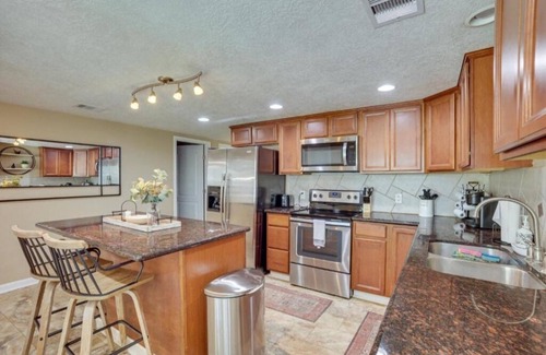 Kingwood Cottage | Nice 3-bedroom cottage with AC in Houston