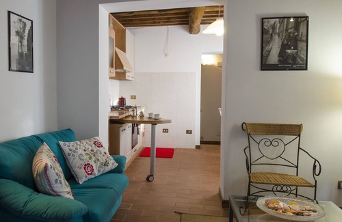 Villa Collemandina Apartment | Nice apartment in Tuscan Villa