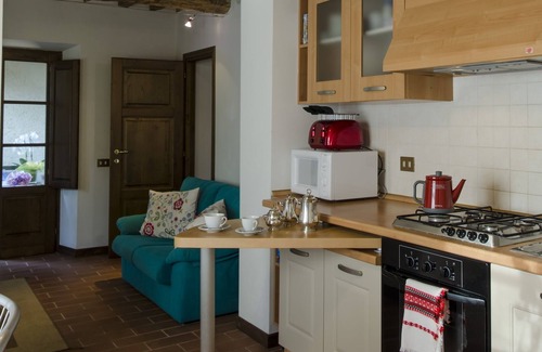 Villa Collemandina Apartment | Nice apartment in Tuscan Villa