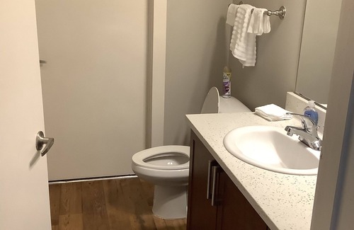 Church Street House | Nice and Comfy Apartment Close to the Airport