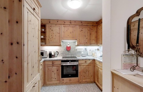 Sils-Maria Apartment | Nice and quiet 3-room apartment on the raised ground floor (no direct access to