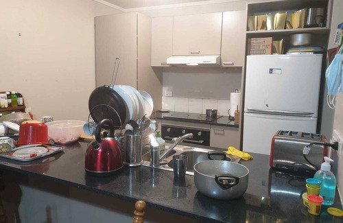 Mount Albert Apartment | Nice and tidy 3 bedrooms apartment, free parking