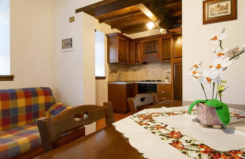 Fabbriche di Vallico Villa | Nice apartment in villa for 6 guests with pool, WIFI, TV, patio, pets allowed and parking