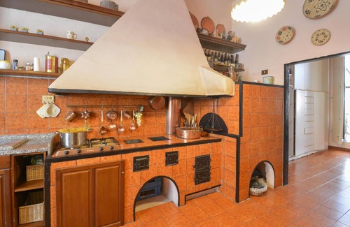 Sestri Ponente Apartment | Nice apartment in Genova Sestri Ponente