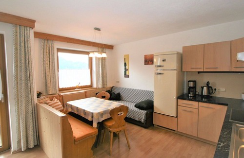 Bruck am Ziller Apartment | Nice apartment for 4 guests with WIFI, TV, balcony and parking