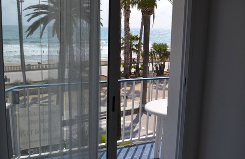 Sitges Town Center Apartment | Nice apartment facing the beach in the center of Sitges fully equipped