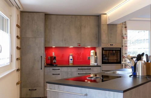 Spiez Apartment | Nice apartment for 2 people with WIFI, TV, balcony and parking