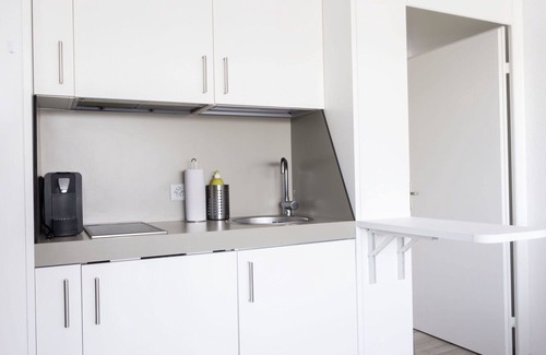 Bissone Apartment | Nice apartment for 4 people with A/C, WIFI, pool, TV, balcony, panoramic view and parking