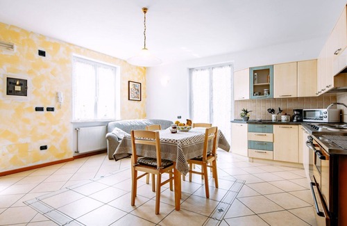 Vervo Apartment | Nice apartment for 4 people with WIFI, TV, terrace, pets allowed and parking