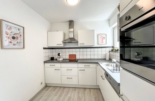 Siegburg Apartment | Nice apartment for 5 guests with WIFI, TV and balcony