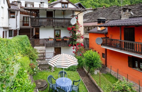 Calasca-Castiglione Apartment | Nice apartment for 5 guests with WIFI, TV and pets allowed
