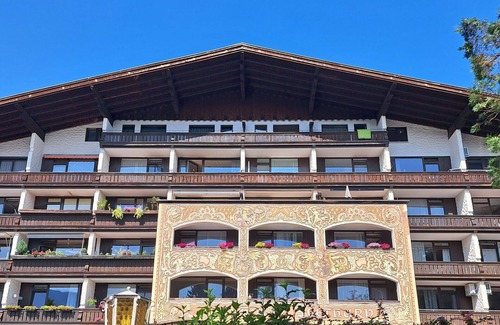 Strobl Apartment | Nice apartment for 6 people with WIFI, TV, terrace and parking