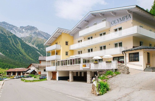 Solda Apartment | Nice apartment for 6 people with WIFI, TV, terrace, pets allowed and panoramic view