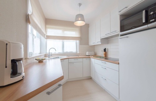 Vlissegem Apartment | Nice apartment for 7 people with WIFI, TV, terrace, pets allowed and panoramic view
