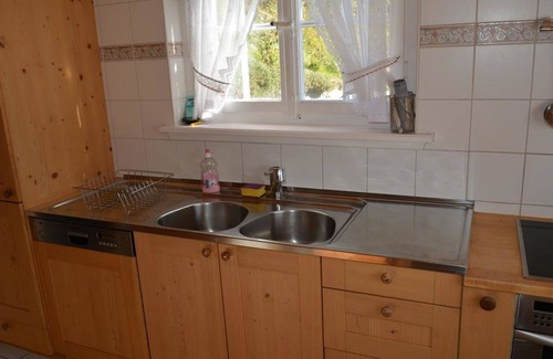 Schoenried Apartment | Nice apartment for 9 people with WIFI, TV, balcony and pets allowed