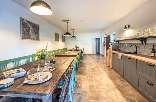 Horni Plana Apartment | Nice apartment for 4 people with WIFI, terrace, pets allowed and parking