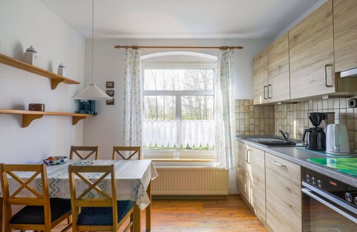 Oberndorf Apartment | Nice apartment for 6 people with WIFI, TV, patio and pets allowed