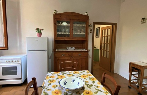 Riparbella Apartment | Nice apartment for 4 people with WIFI, patio, pets allowed and parking
