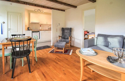 Beddingestrand Apartment | Nice apartment in Beddingestrand
