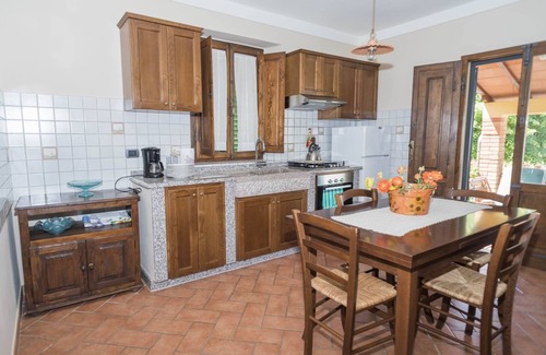 Saturnana Apartment | Nice apartment in a small hamlet, swimming pool, jacuzzi and sauna