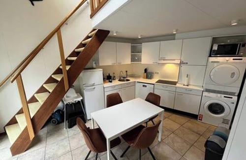 Lijnden Apartment | Nice Apartment in Lijnden, located next to Amsterdam