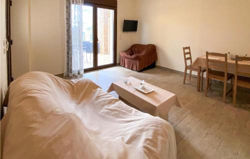 Skaloma Apartment | Nice Apartment In Nafpaktos With Wifi