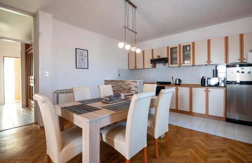 Skabrnja Apartment | Nice apartment in Prkos with WiFi