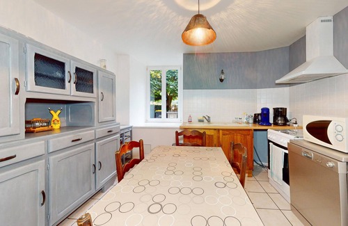 Trouvans Apartment | Nice apartment in Trouvans with WiFi