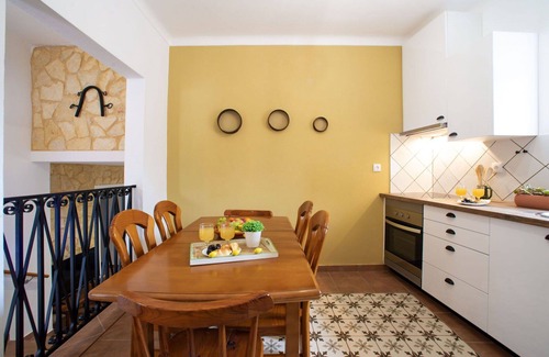 Mem Moniz House | Nice apartment in villa for 4 people with pool, A/C, WIFI, TV and patio