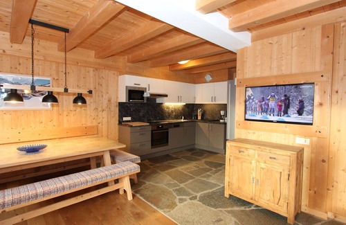 Tux House | Nice apartment in villa for 9 guests with WIFI, TV and terrace