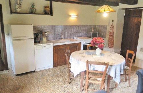 Jayac House | Nice apartment in villa for 4 guests with WIFI, TV and pets allowed