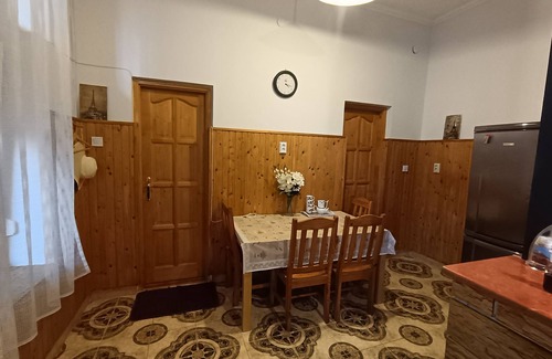 Pacsirtatelep Apartment | Nice apartment with WiFi in charming Budapest