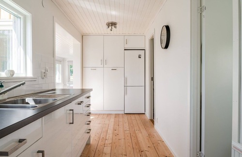 Aneby House | Nice cottage with a panoramic view of Lake Ylen | SE07025